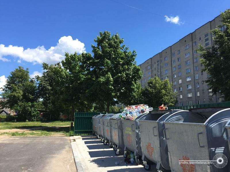 Вид из окна на 24 мусорных контейнера: топ самых неудачных мест для мусорок в Гродно