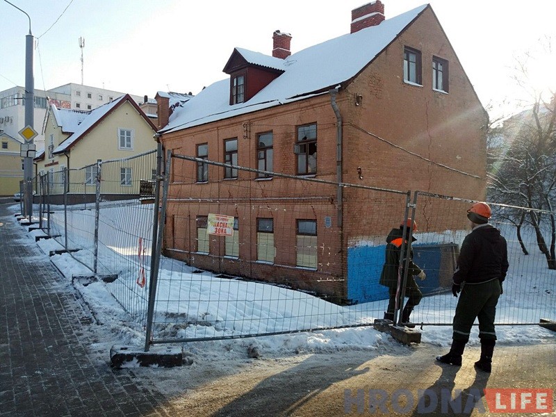 Заброшенное здание на Виленской начнут реконструировать Заброшенное здание на Виленской начнут реконструировать
