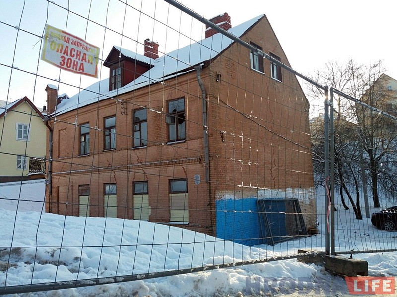 Заброшенное здание на Виленской начнут реконструировать Заброшенное здание на Виленской начнут реконструировать