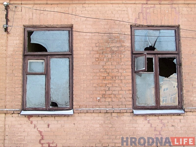 Заброшенное здание на Виленской начнут реконструировать Заброшенное здание на Виленской начнут реконструировать