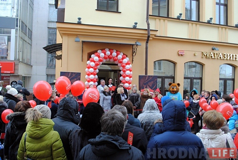 В центре Гродно открылся фирменный магазин и шоколадный бар "Коммунарка" В центре Гродно открылся фирменный магазин и шоколадный бар "Коммунарка"