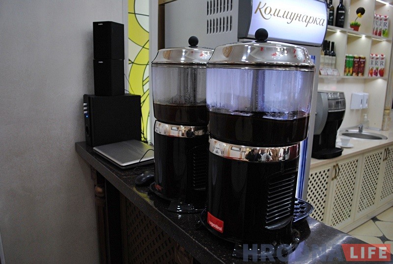 В центре Гродно открылся фирменный магазин и шоколадный бар "Коммунарка" В центре Гродно открылся фирменный магазин и шоколадный бар "Коммунарка"