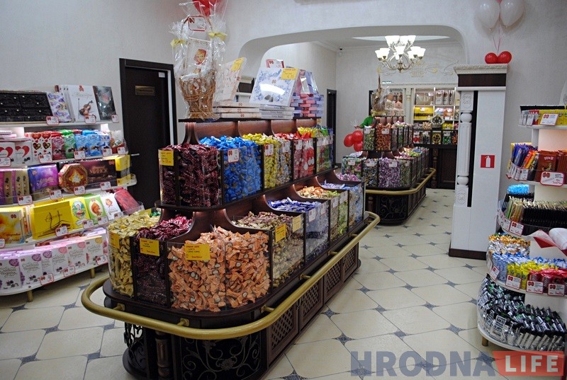 В центре Гродно открылся фирменный магазин и шоколадный бар "Коммунарка" В центре Гродно открылся фирменный магазин и шоколадный бар "Коммунарка"