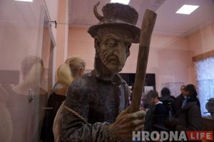 Столица "обваранок" и медвежья академия. Как в Сморгони формируют бренд региона