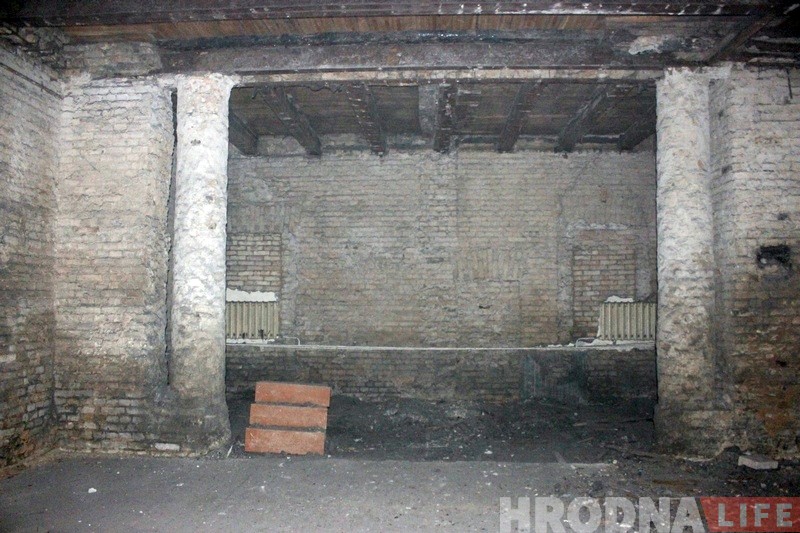 На Замковой могут выставить на продажу здание начала XX века (фото изнутри) На Замковой могут выставить на продажу здание начала XX века (фото изнутри)