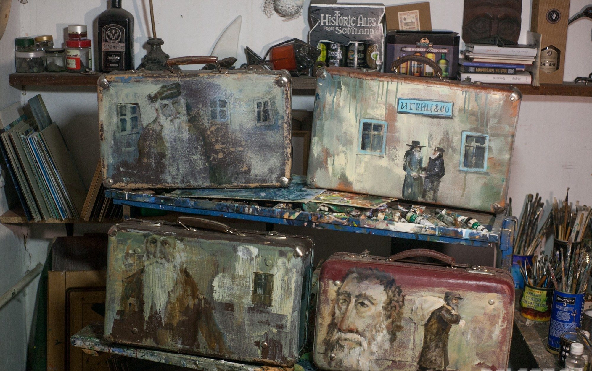 «Цивилизация, которую мы потеряли». Как гродненский художник возвращает евреев белорусских местечек