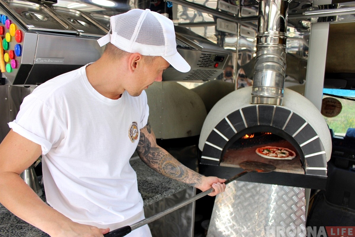 Гродненские фудтраки объединяются: на Тавлая теперь не только напитки, но и пицца Гродненские фудтраки объединяются: на Тавлая теперь не только напитки, но и пицца