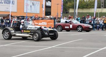 ФОТО: Виртуозы руля из разных городов Беларуси соревновались в Гродно