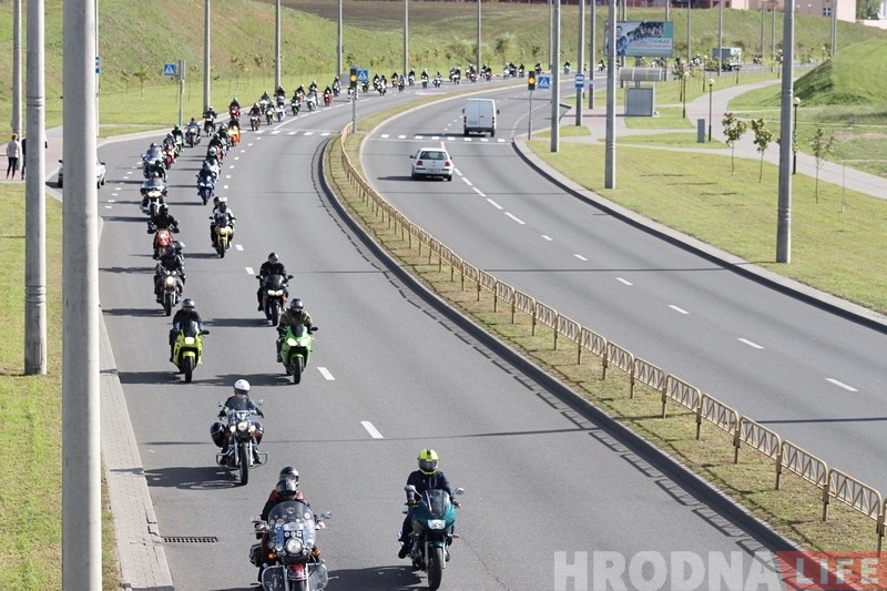 ФОТО: Гродненские байкеры закрыли сезон 2018 года традиционным мотопробегом ФОТО: Гродненские байкеры закрыли сезон 2018 года традиционным мотопробегом