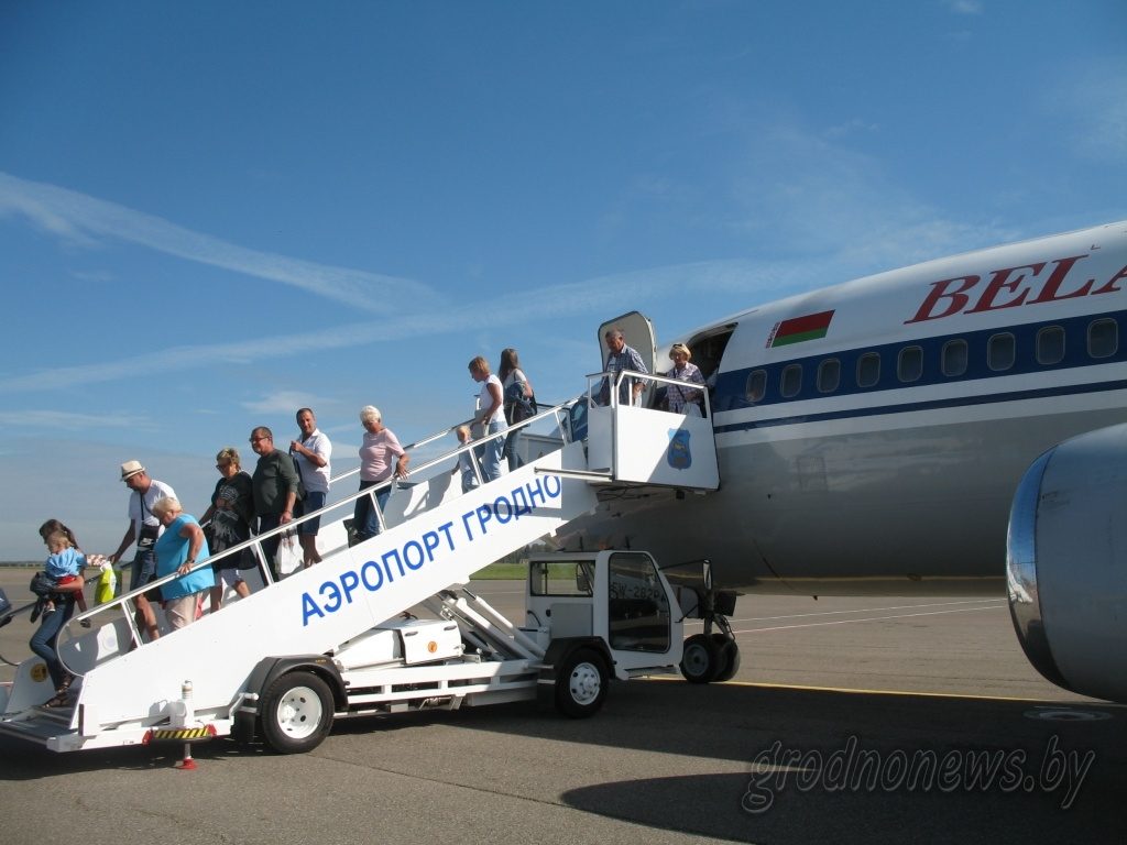 В Гродненском аэропорту ждут безвизовых туристов из Израиля