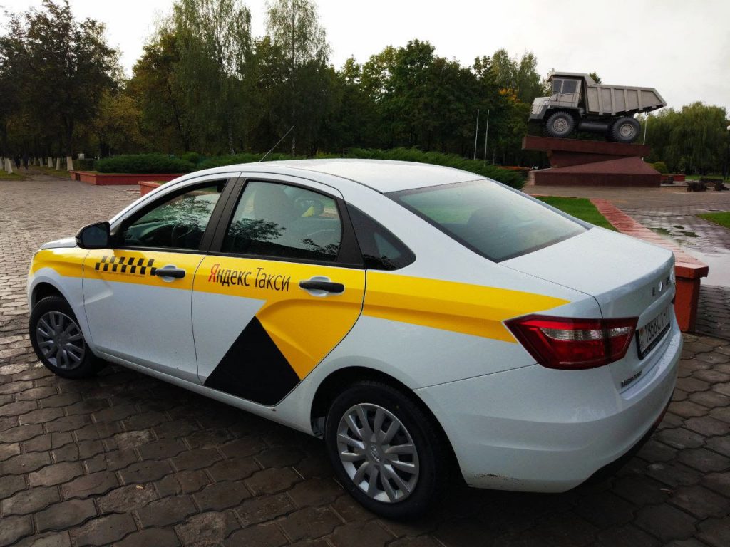 В Гродно появилось Яндекс.Такси. Вызывается через мобильное приложение и обещает приехать через 5 минут