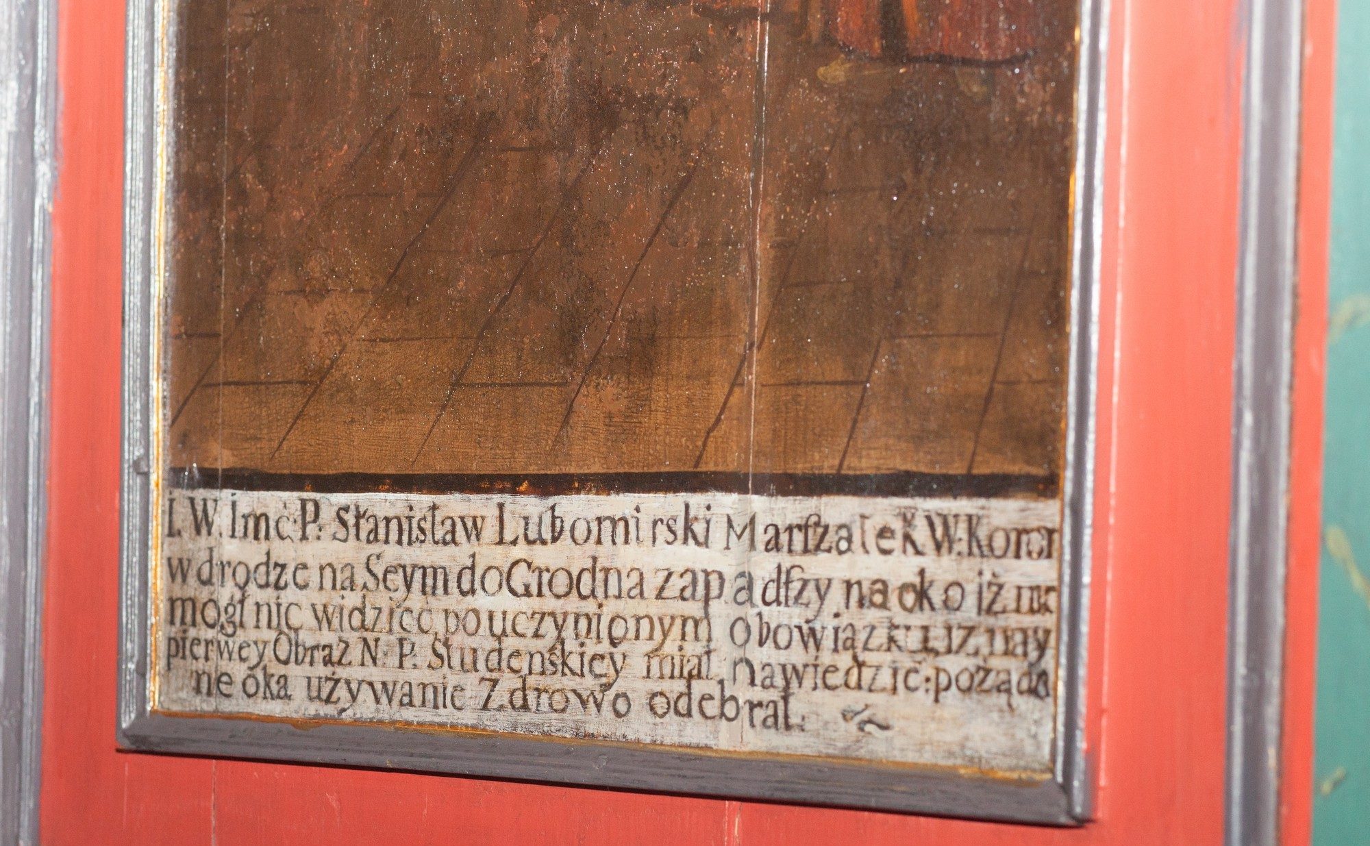 Гродненский историк разгадал загадку древних cкамей в Фарном костеле