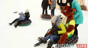 Дед Мороз, олень Губи и чай с дымком. Старый Новый год отпраздновали на Коробчицком Олимпе