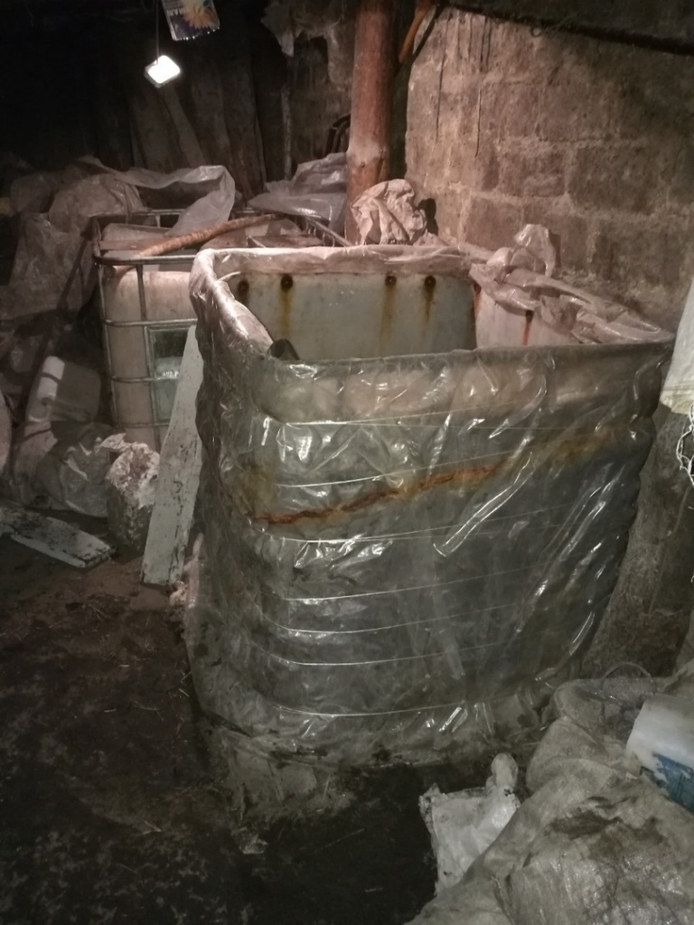 В Гродненской области уничтожили 2 тонны браги и ликвидировали мини-заводы по производству самогона В Гродненской области уничтожили 2 тонны браги и ликвидировали мини-заводы по производству самогона