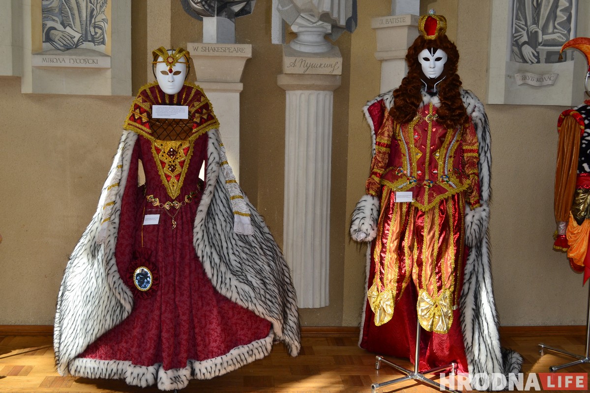 Чего вы не знали о театре: выставка прямиком из-за кулис открылась в Драмтеатре Чего вы не знали о театре: выставка прямиком из-за кулис открылась в Драмтеатре