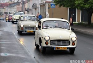 Колонна польских ретроавтомобилей приехала в Гродно 