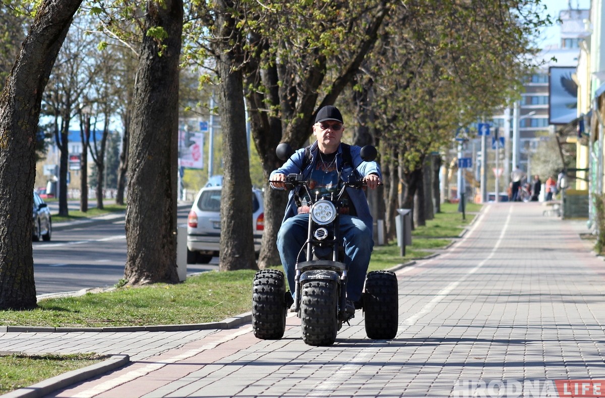 «За таким транспортом будущее». Гродненец рассказал, почему пересел на электротрайк «За таким транспортом будущее». Гродненец рассказал, почему пересел на электротрайк