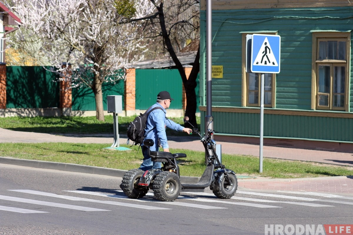 «За таким транспортом будущее». Гродненец рассказал, почему пересел на электротрайк «За таким транспортом будущее». Гродненец рассказал, почему пересел на электротрайк