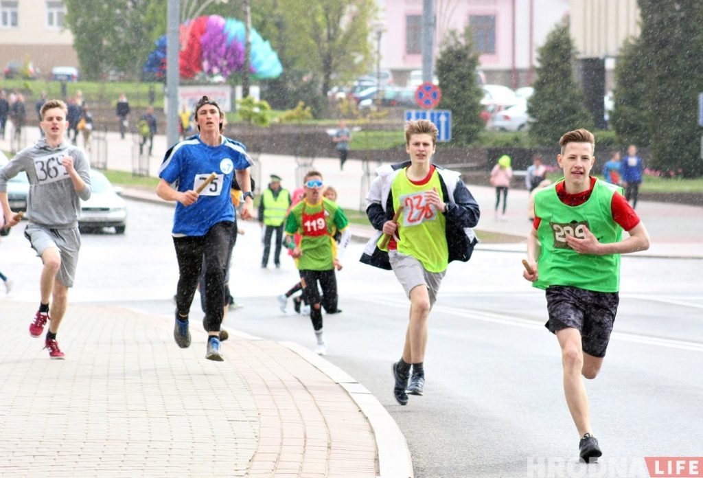 В 74-й раз в центре Гродно прошла городская эстафета