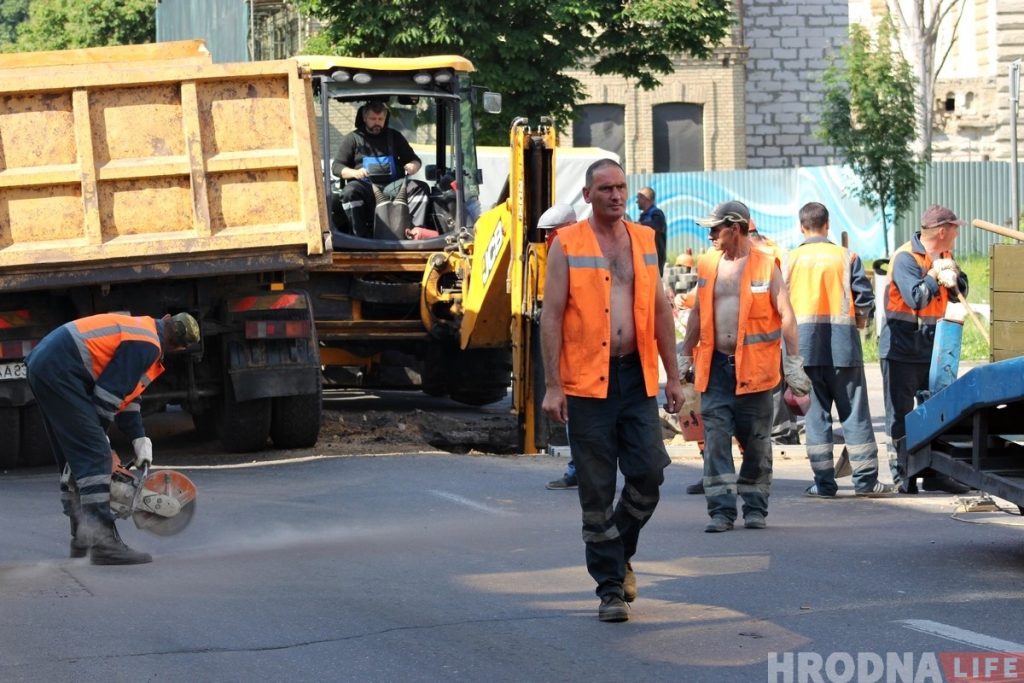 Улицу Большую Троицкую закрыли на ремонт