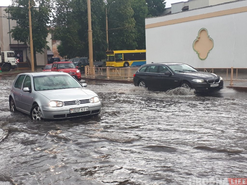 ФОТО: Первый летний ливень затопил улицы Гродно