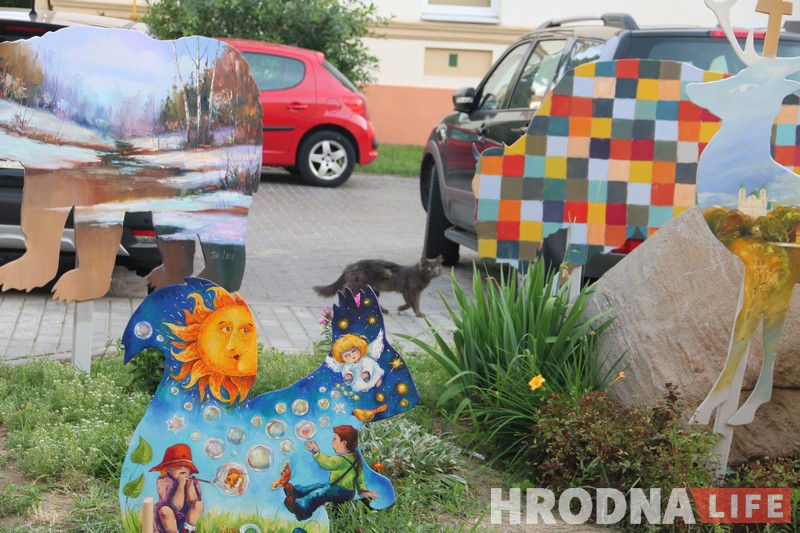 Святой Губерт собрал друзей и необычных зверей в дворике на Кирова Святой Губерт собрал друзей и необычных зверей в дворике на Кирова