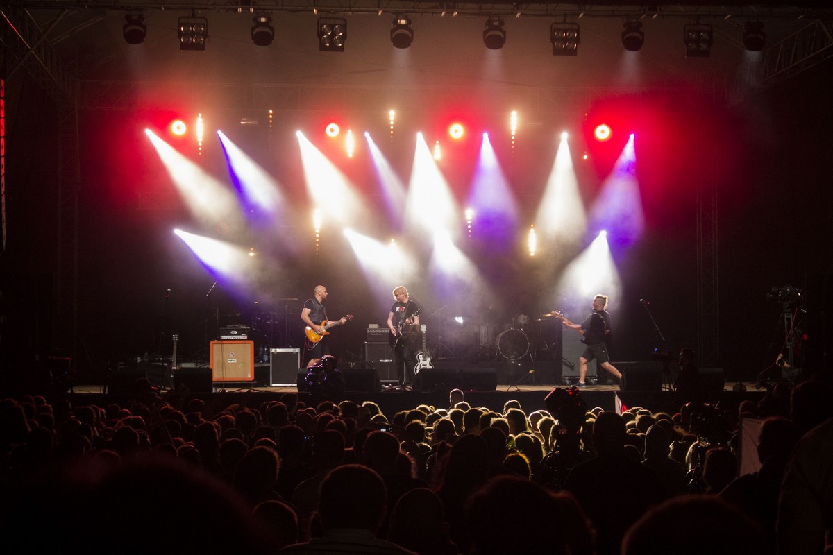 Белорусский Вудсток. Как закрывался фестиваль "Басовище" Белорусский Вудсток. Как закрывался фестиваль "Басовище"