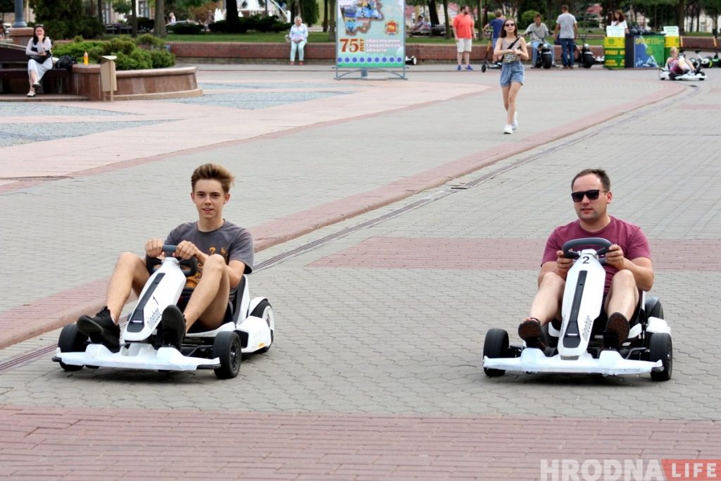 На Советской площади запретили электрокарты