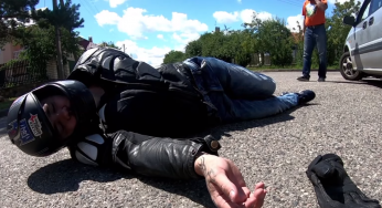 «Все препятствия у нас в голове». Гродненец, который попал в аварию на мотоцикле, снял мотивационный ролик