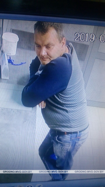 Гродненец ударил женщину топором и собирался закопать. Его ищут Гродненец ударил женщину топором и собирался закопать. Его ищут