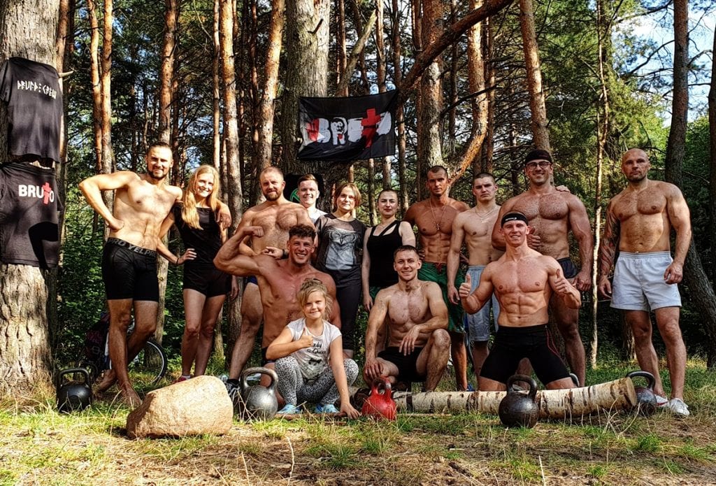 Тренировки на улице в Гродно: где можно заниматься спортом с крутыми парнями