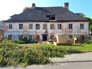 На площади Тызенгауза восстанавливают здание XVIII века под Музей леса