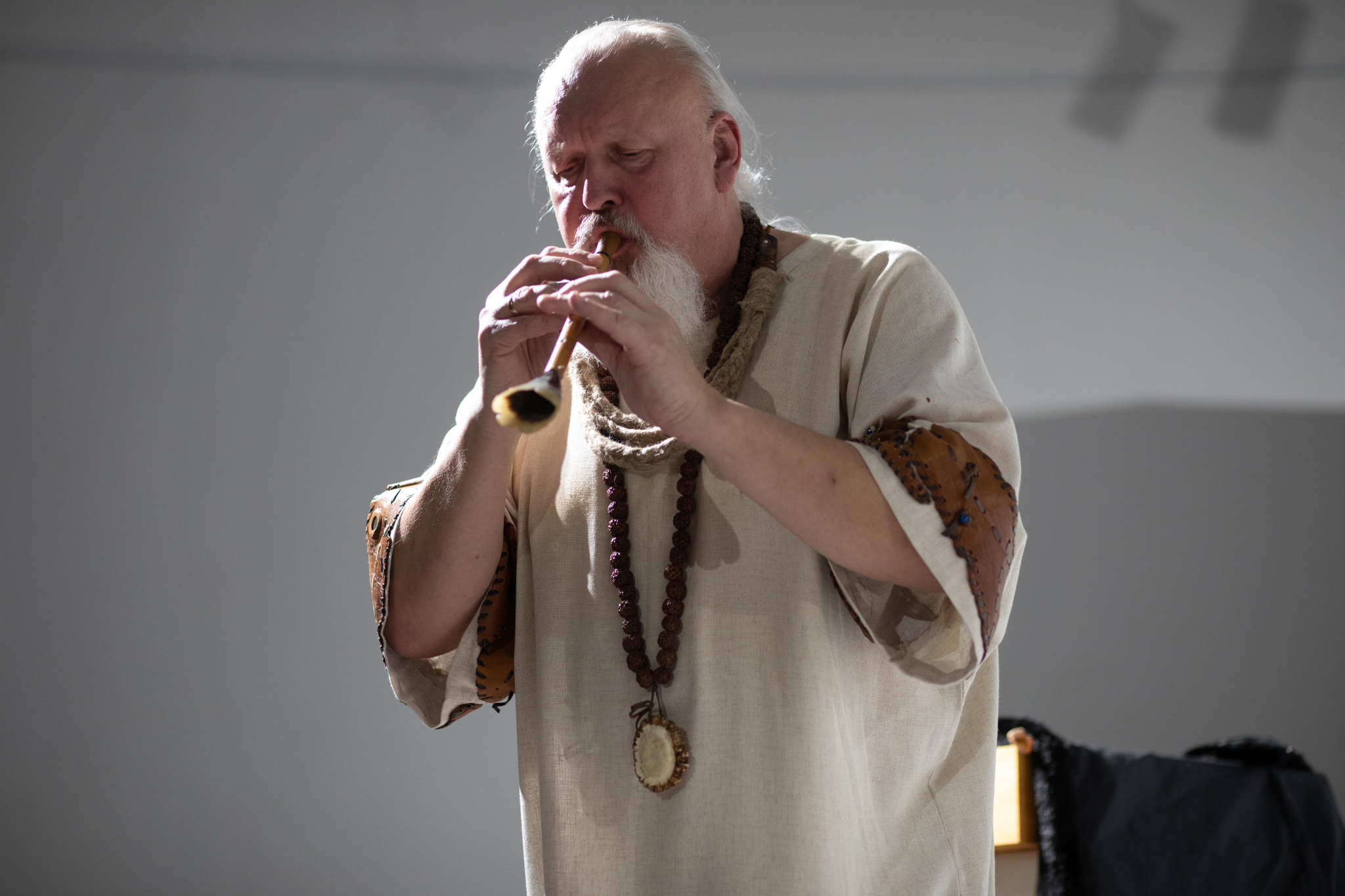 «Добрыя жарты». Презентовали художественный календарь с белорусскими пословицами