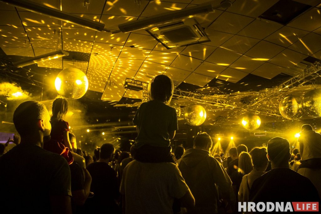 В Гродно временно запретят дискотеки и кальяны