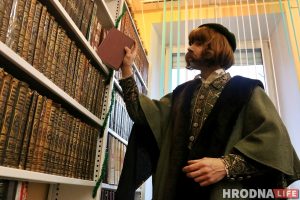 “Знаете, как я обрадовалась, когда им понесли цветы!” Оксана Пликус рассказала о работе самодеятельного театра «Турандот» библиотека