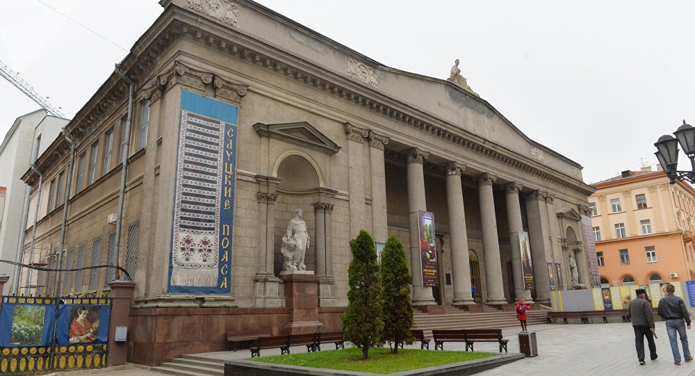 Художественный музей в Минске своими очертаниями очень похож на гродненский дворец текстильщиков