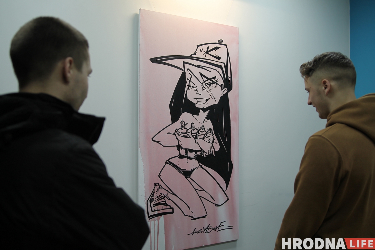 В Гродно открылась выставка стрит-арта в кофейне. Ее подготовили за четыре дня