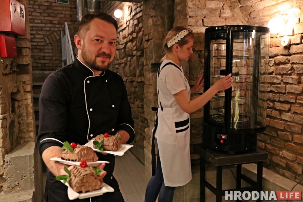 "Мы далі гэтаму месцу другое жыццё". У падвале на Савецкай адкрылася кафэ-пякарня