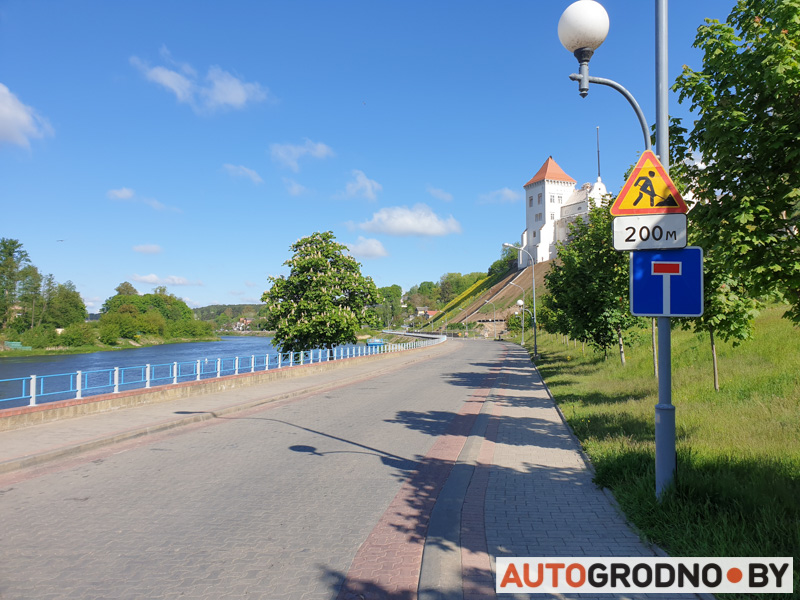 Правонабережная перекрыта. Как долго нельзя будет проехать возле замка?