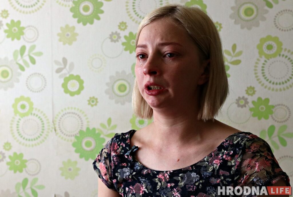 "Намекнули, что могут забрать ребенка". Гродненка, мужа которой задержали с Тихановским, сообщила о давлении