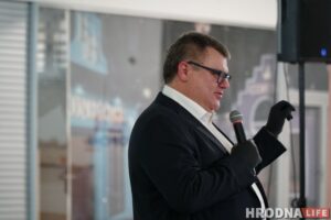 В Гродно осудили оператора, который снимал задержание Тихановского и впервые в жизни пошел на пикет В Гродно осудили оператора, который снимал задержание Тихановского и впервые в жизни пошел на пикет