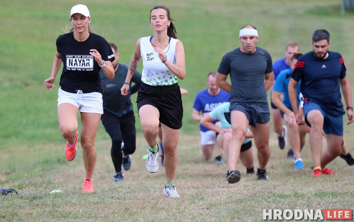 «Все соскучились по бегу». Гродненцы из клуба Run4Fun готовятся покорять "Олимп"