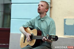 слупой музыкант Владимир Жиров. Фото: Руслан Кулевич