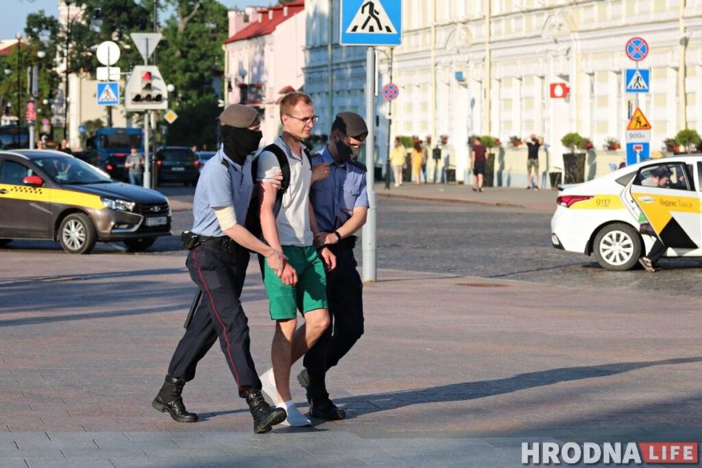 Гродненским волонтерам штаба Тихановской присудили сутки Гродненским волонтерам штаба Тихановской присудили сутки