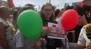 «Страну не отдадим». Как в Гродно прошел митинг за Лукашенко