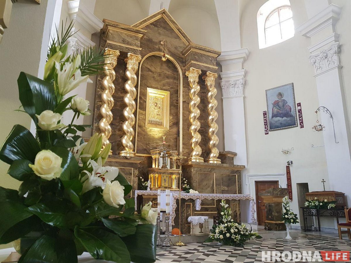 В Бригитском костеле в Гродно открыли восстановленный алтарь 17 века