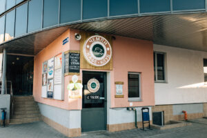 В гродненском клубе запретили исполнять караоке "с политическим подтекстом". Такое ограничение там впервые