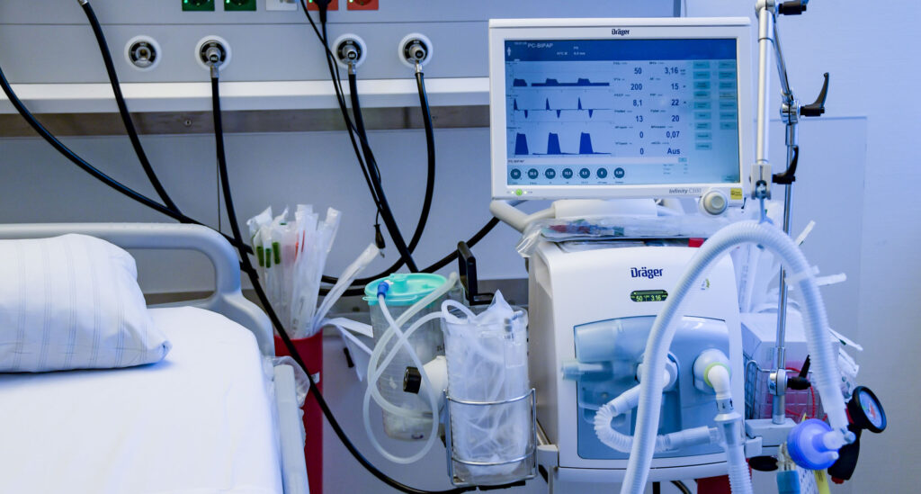 В Гродненской области меньше всего аппаратов ИВЛ и кислородных точек Аппарат ИВЛ