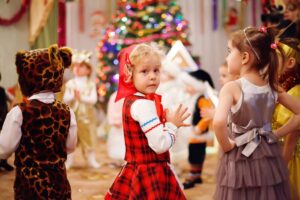 Новогодние утренники в этом году пройдут без родителей и фотографов