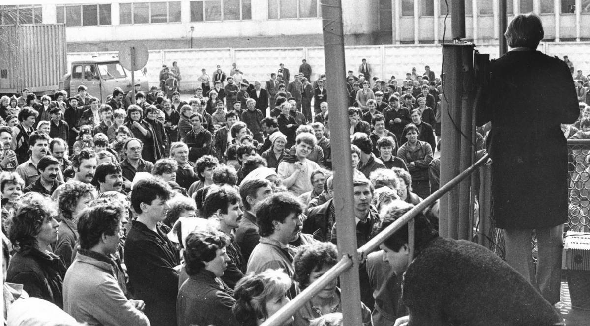 Забастовка на заводе автоагрегатов в Гродно, апрель 1991. Фото из архива Анатолия Хацько